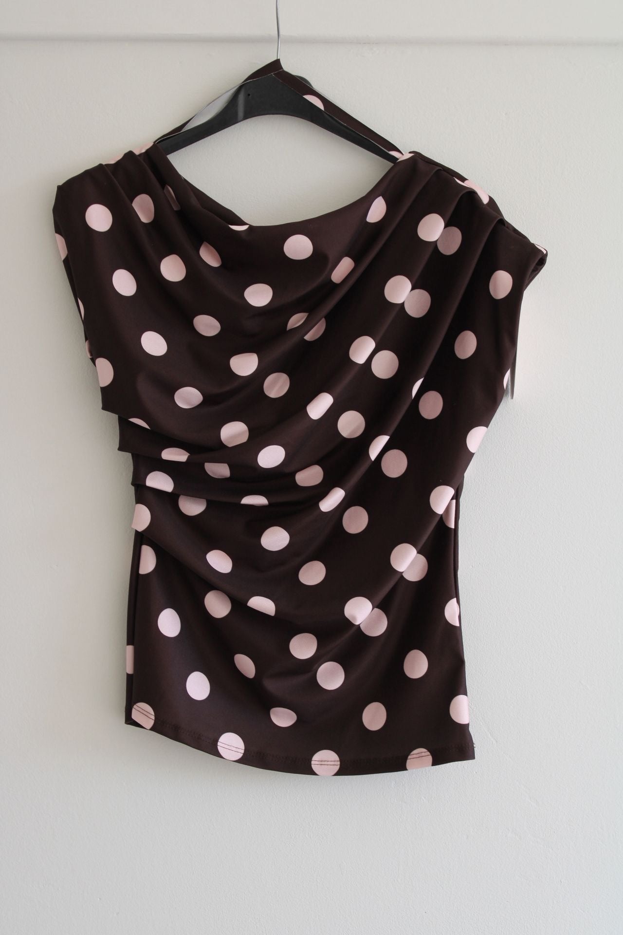 Bruine Dot Top